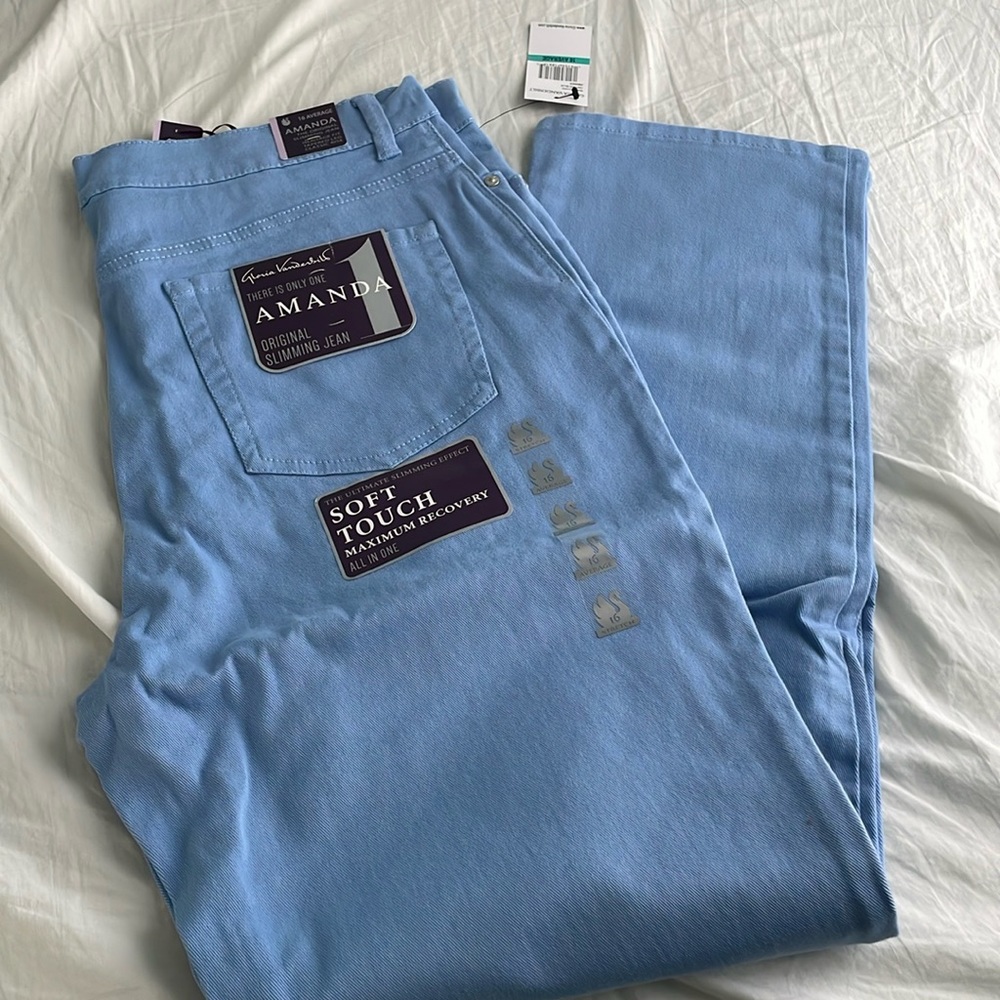 Gloria Vanderbilt jeans